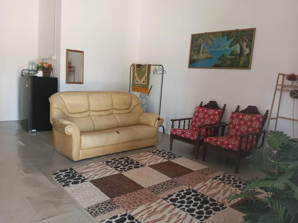 Homestay Lembah Tambunan Kampong Nail Экстерьер фото