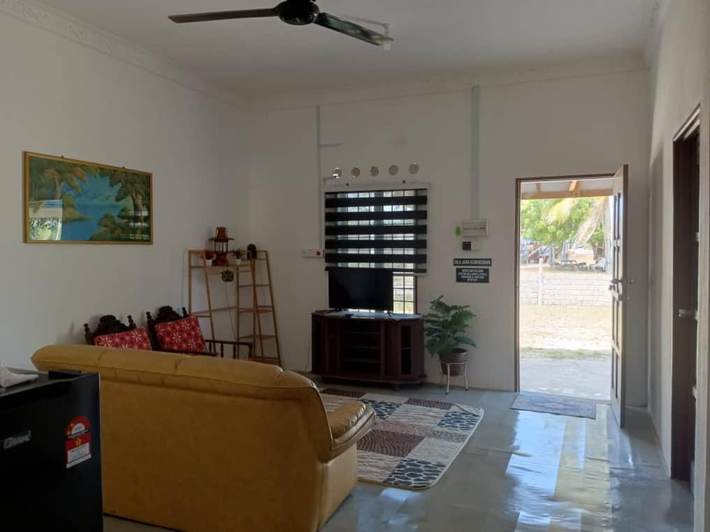 Homestay Lembah Tambunan Kampong Nail Экстерьер фото
